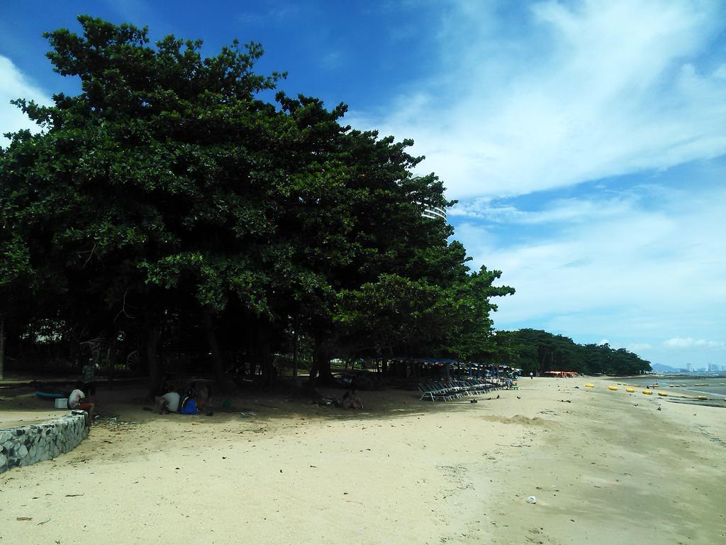 Samal Guesthouse Pattaya Exterior photo